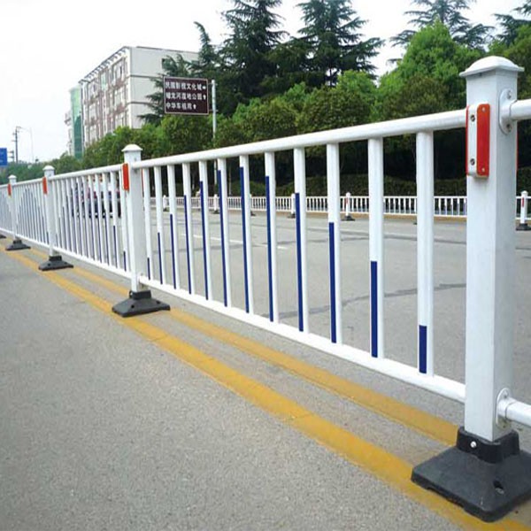 <a href='http://m.yunjingkun.com' target='_blank'><u>道路<a href='http://m.yunjingkun.com' target='_blank'><u>護欄</u></a></u></a>